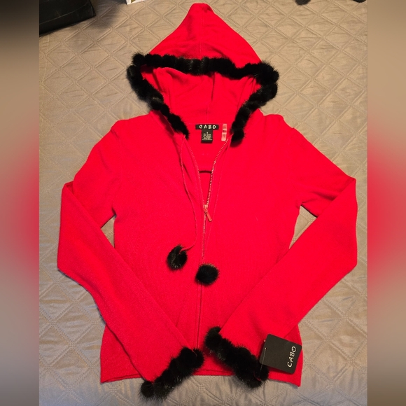 NEW faux fur trim sweater by Cabo size Small. - Picture 1 of 6